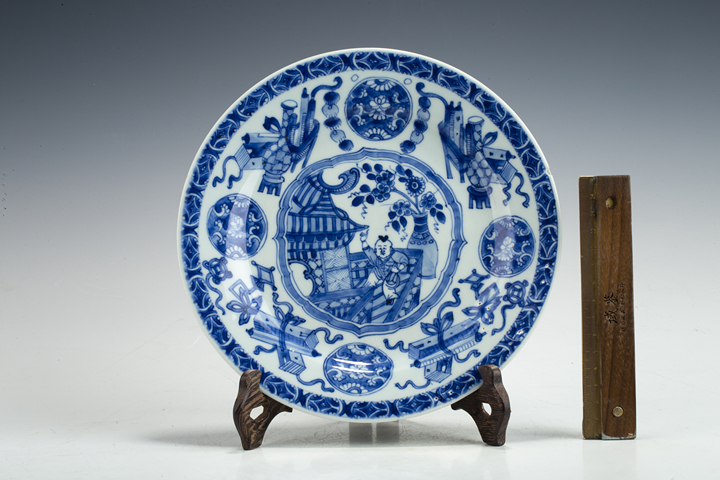 古玩陶瓷清康熙·青花嬰戲博古紋折沿盤拍賣，當前價格188元