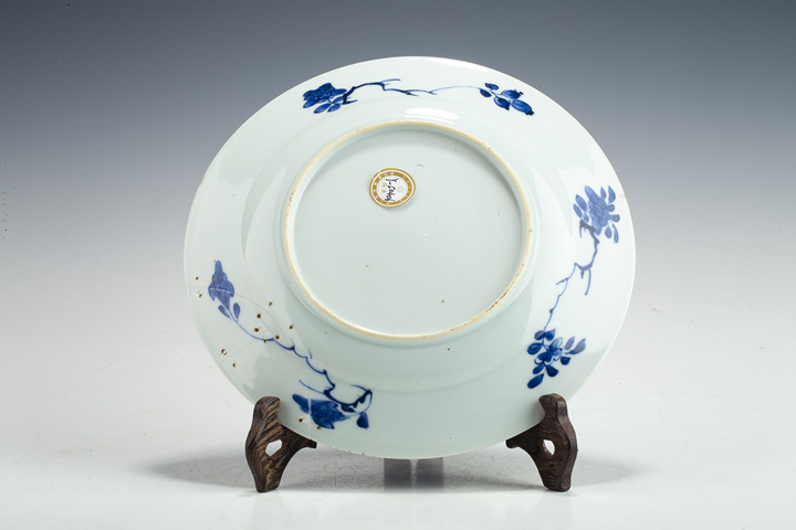 古玩陶瓷清康熙·青花嬰戲博古紋折沿盤拍賣，當前價格188元