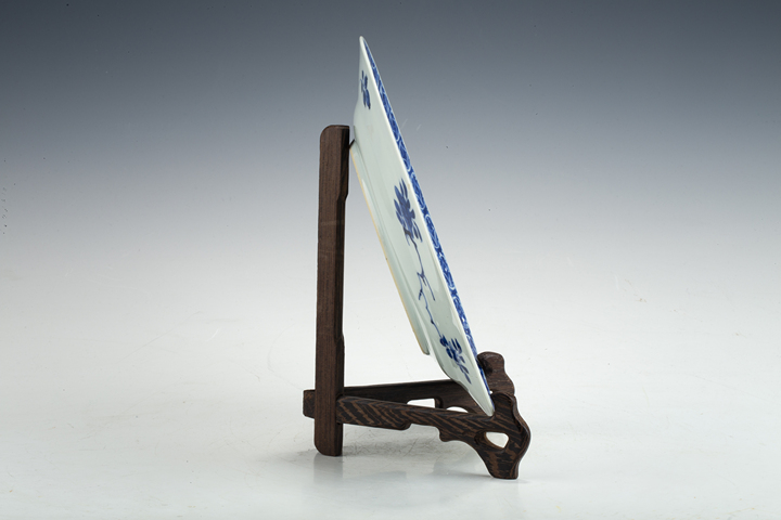 古玩陶瓷清康熙·青花嬰戲博古紋折沿盤拍賣，當前價格188元