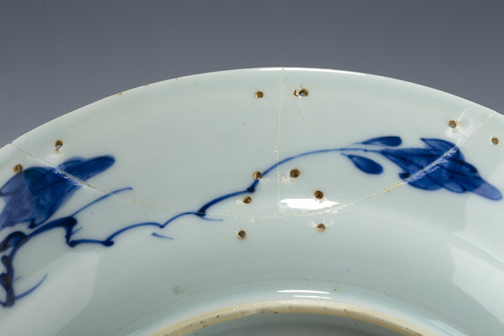 古玩陶瓷清康熙·青花嬰戲博古紋折沿盤拍賣，當前價格188元