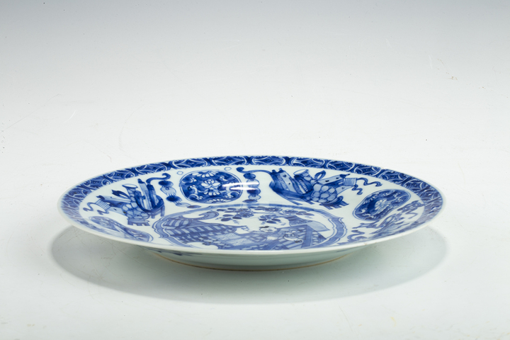 古玩陶瓷清康熙·青花嬰戲博古紋折沿盤拍賣，當前價格188元