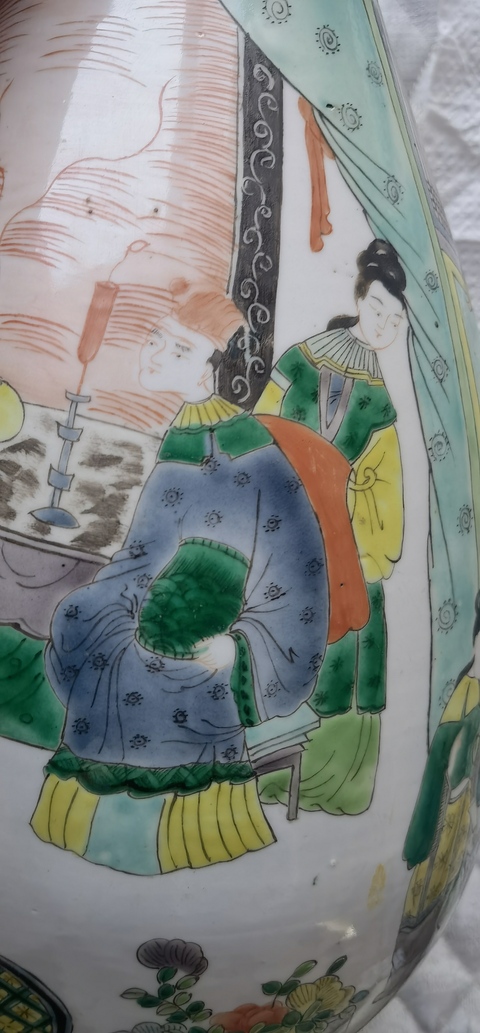 古玩陶瓷五彩人物玉壺春瓶真品鑒賞圖