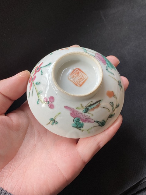 古玩陶瓷清，同治粉彩蟲草紋蓋拍賣，當前價格500元