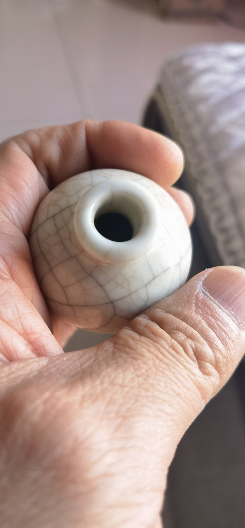 古玩陶瓷哥釉梅瓶真品鑒賞圖