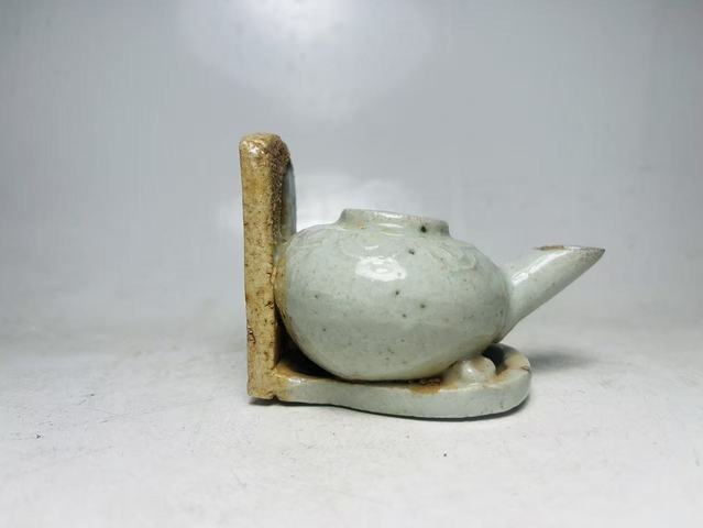 古玩陶瓷（明早期）青白釉刻花油燈拍賣，當前價格0元