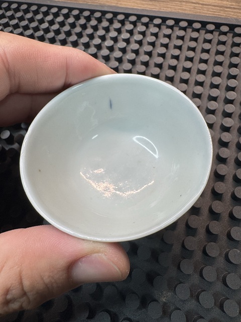 古玩陶瓷清晚期西番蓮杯真品鑒賞圖