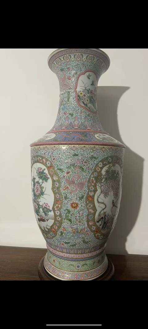 古玩陶瓷粉彩花卉紋撇口瓶真品鑒賞圖