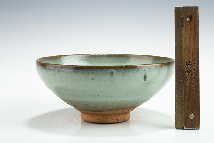 古玩陶瓷元代·天藍釉紫斑碗拍賣，當前價格30000元