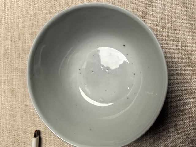 古玩陶瓷青花留白雙龍趕珠紋碗真品鑒賞圖