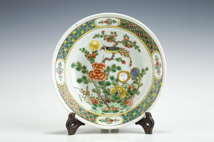 古玩陶瓷民國·五彩錦雞牡丹紋盤真品鑒賞圖