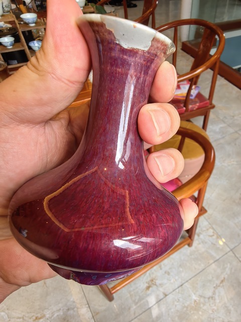 古玩陶瓷窯變紅釉荸薺瓶真品鑒賞圖