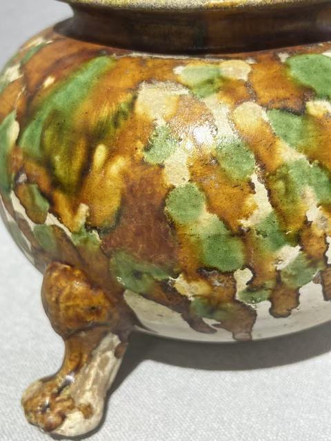 古玩陶瓷三彩三獸足爐真品鑒賞圖