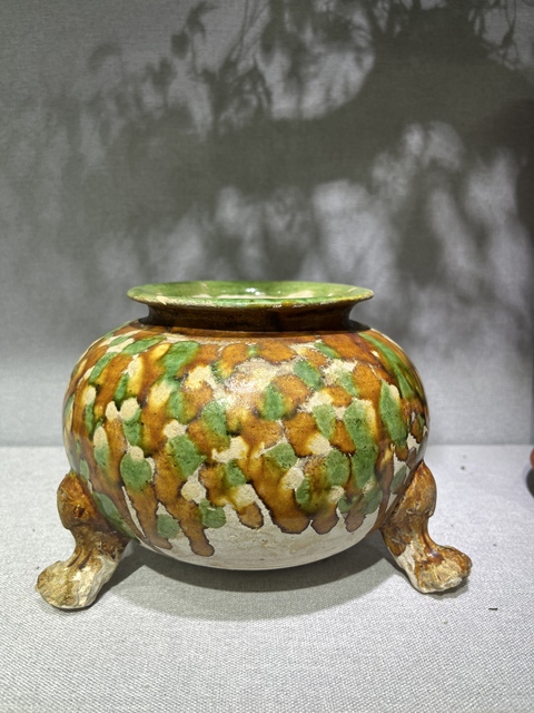 古玩陶瓷唐三彩真品鑒賞圖