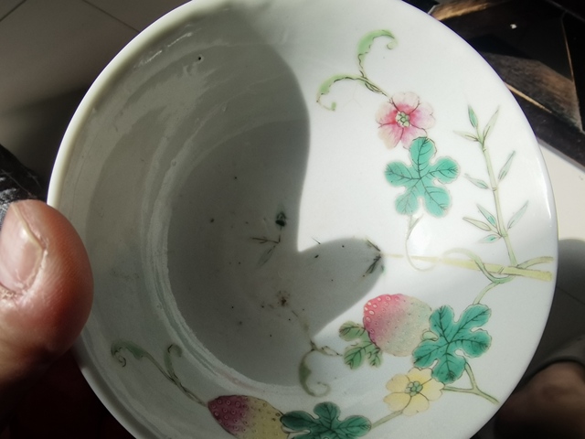 古玩陶瓷民國粉彩真品鑒賞圖