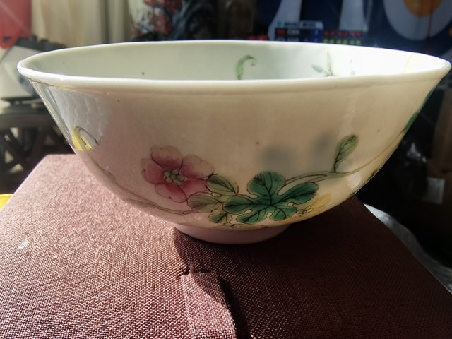 古玩陶瓷民國粉彩真品鑒賞圖