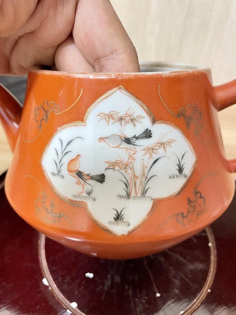 古玩陶瓷珊瑚紅釉描金開光執壺真品鑒賞圖