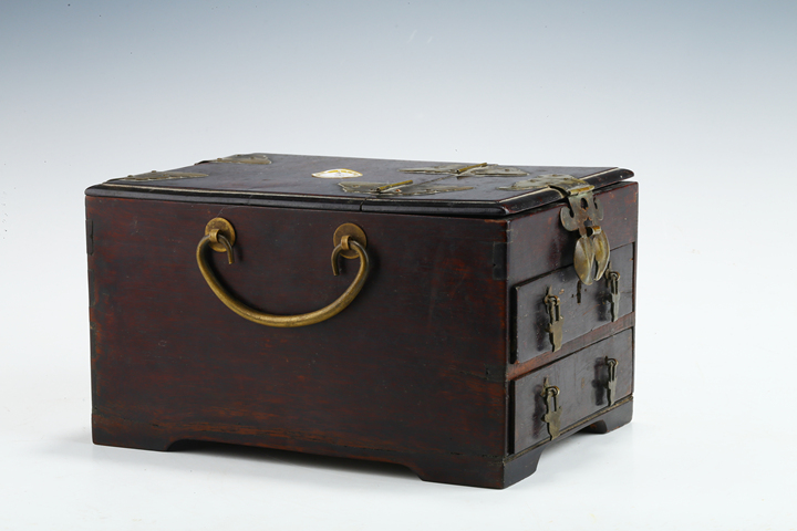 古玩陶瓷清末民初·紅木首飾盒真品鑒賞圖