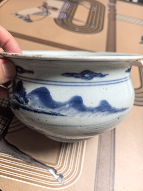 古玩陶瓷山水紋青花圈足缽式香爐真品鑒賞圖