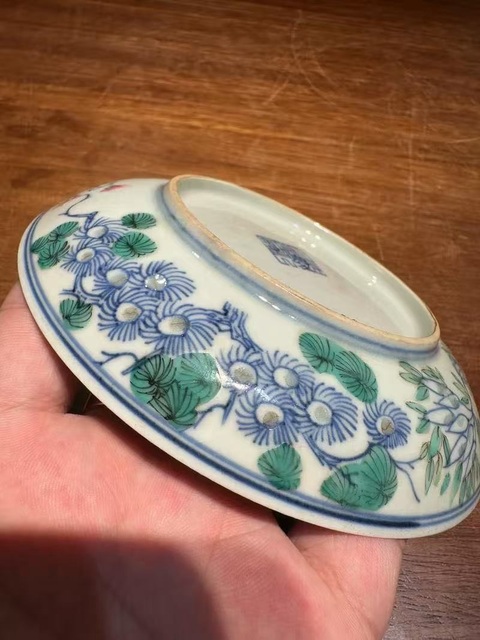 古玩陶瓷青花粉彩盤真品鑒賞圖