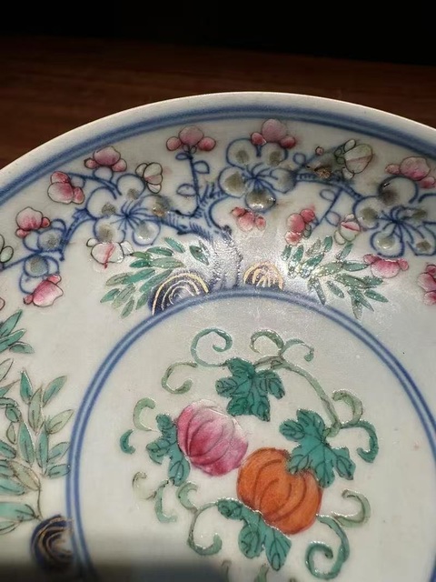 古玩陶瓷青花粉彩盤真品鑒賞圖