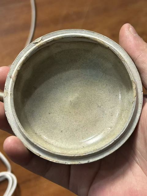 古玩陶瓷龍泉仿官青瓷蓋罐真品鑒賞圖