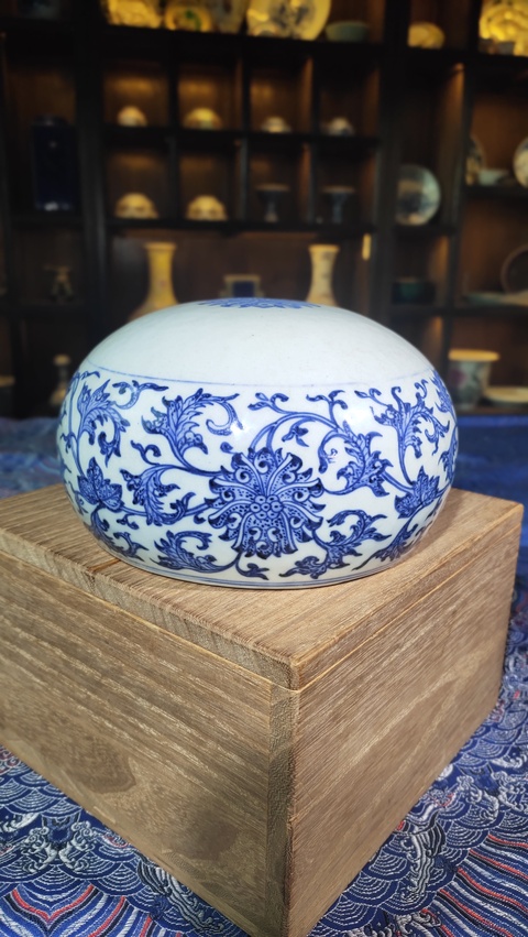 古玩陶瓷青花比丘量海命缽真品鑒賞圖