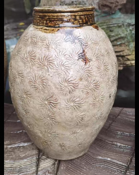 古玩陶瓷 花卉紋青釉印花雙系罐真品鑒賞圖