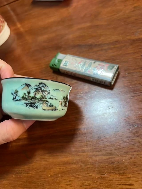 古玩陶瓷冬青釉粉彩山水人物杯拍賣，當前價格49800元