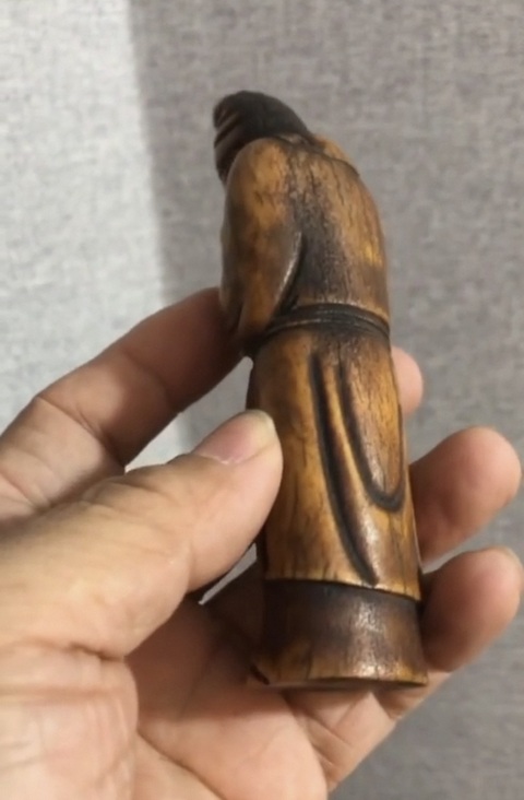 古玩雜項牙雕人物真品鑒賞圖