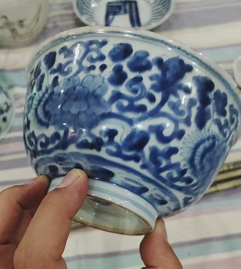古玩陶瓷清康熙?青花菊花牡丹墩式碗拍賣，當前價格2600元