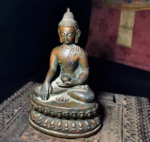 古玩銅器銅釋迦牟尼佛。真品鑒賞圖