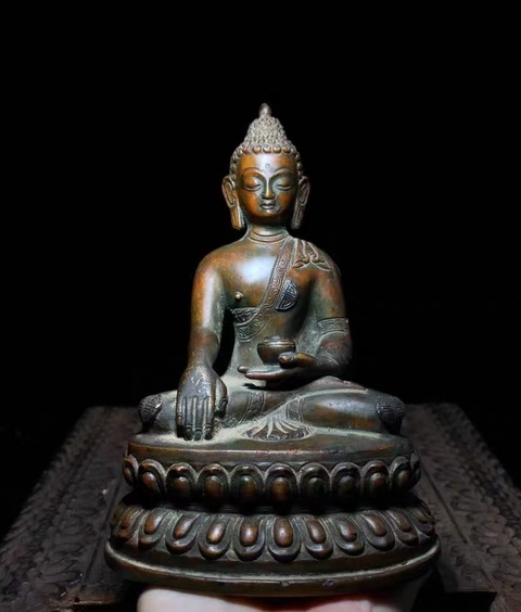 古玩銅器銅釋迦牟尼佛。真品鑒賞圖