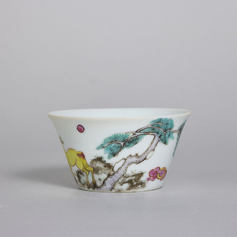 古玩陶瓷粉彩馬蹄杯真品鑒賞圖