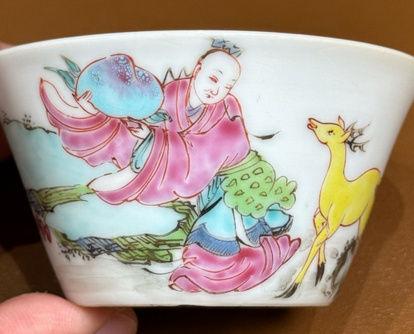 古玩陶瓷粉彩馬蹄杯真品鑒賞圖