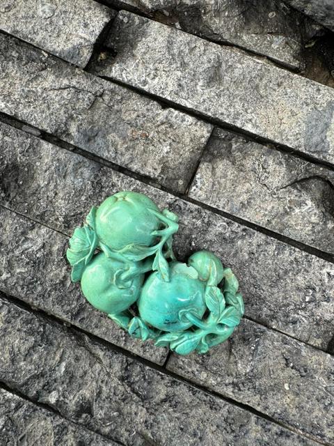 古玩雜項松石石榴雕件真品鑒賞圖