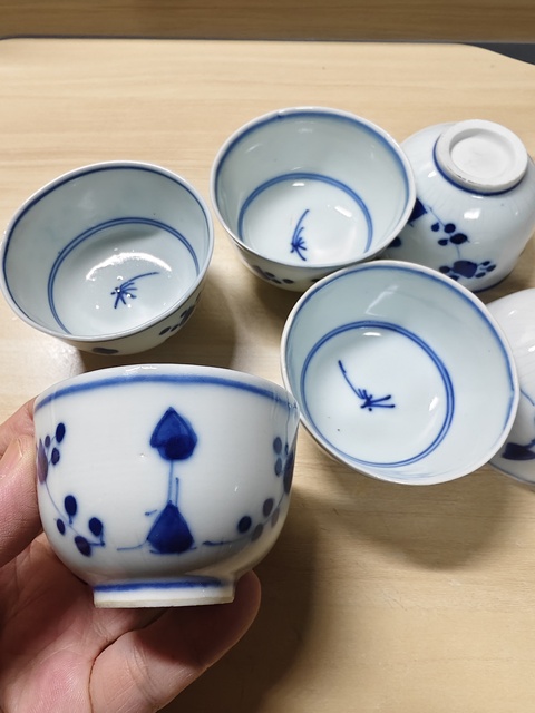 古玩陶瓷玉環(huán)底青花杯真品鑒賞圖
