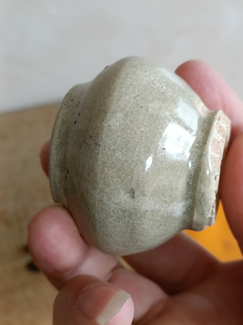 古玩陶瓷元代末龍泉瓷文房水盂拍賣，當前價格598元