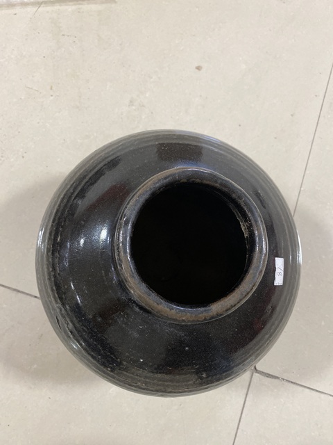 古玩陶瓷窯變黑釉高領罐真品鑒賞圖