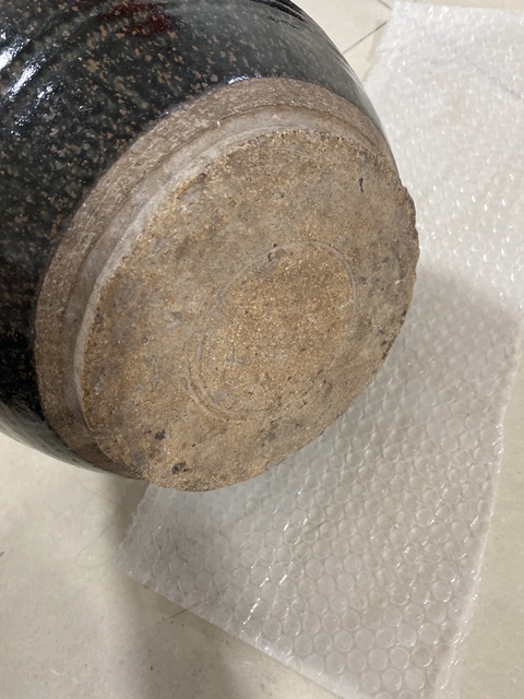 古玩陶瓷窯變黑釉高領罐真品鑒賞圖