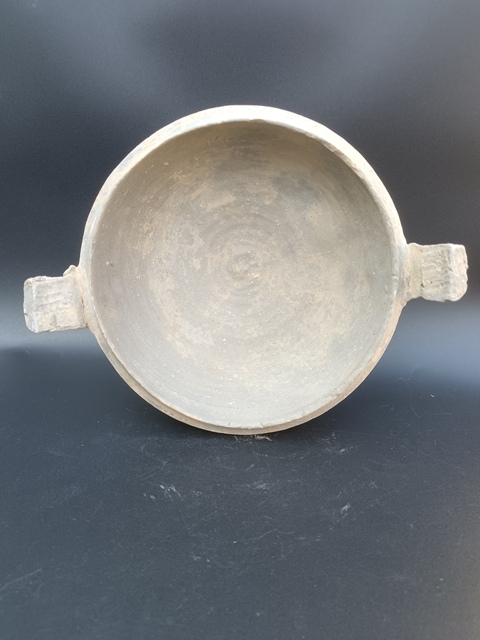 古玩陶瓷灰陶雙耳三足鼎真品鑒賞圖