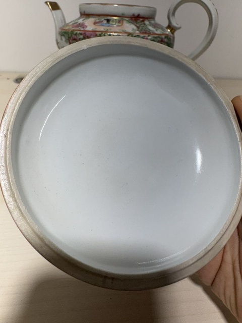 古玩陶瓷人物紋廣彩執壺真品鑒賞圖