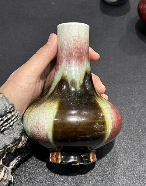 古玩陶瓷三羊開(kāi)泰荸薺瓶真品鑒賞圖