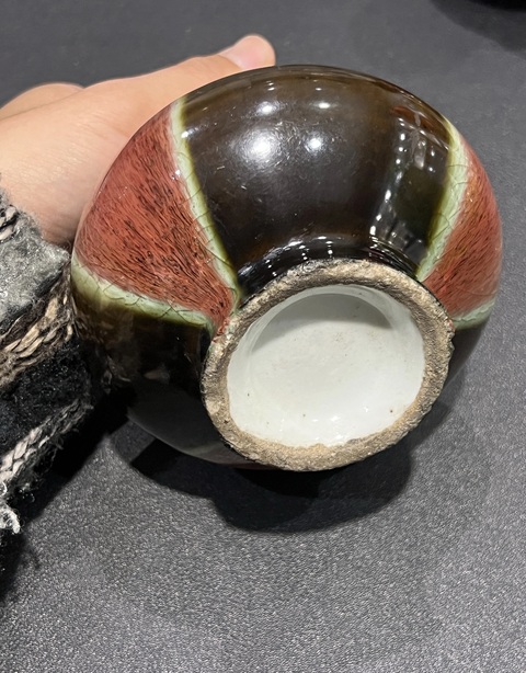 古玩陶瓷三羊開(kāi)泰荸薺瓶真品鑒賞圖