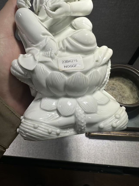 古玩陶瓷白釉瓷塑真品鑒賞圖