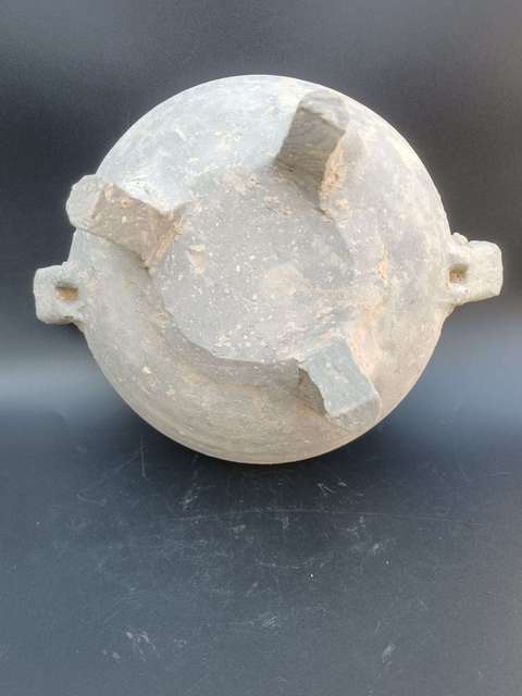 古玩陶瓷漢代～灰陶雙耳三足鼎拍賣，當前價格333元