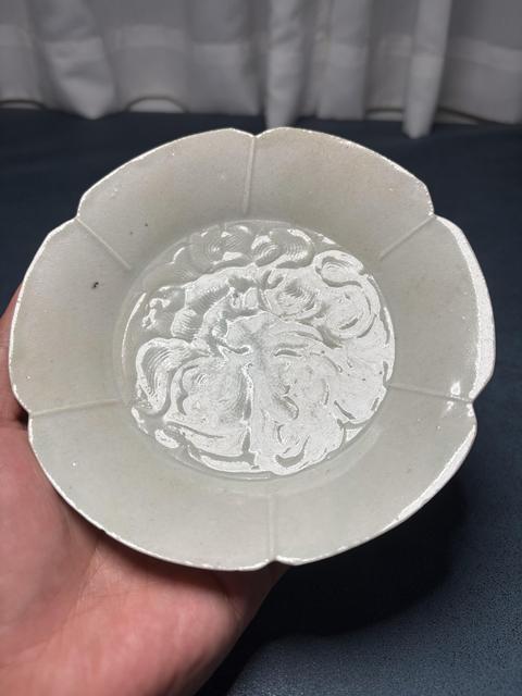 古玩陶瓷湖田窯青白釉刻花葵口盤拍賣，當前價格6666元