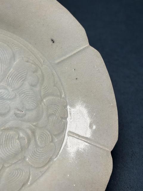 古玩陶瓷湖田窯青白釉刻花葵口盤拍賣，當前價格6666元