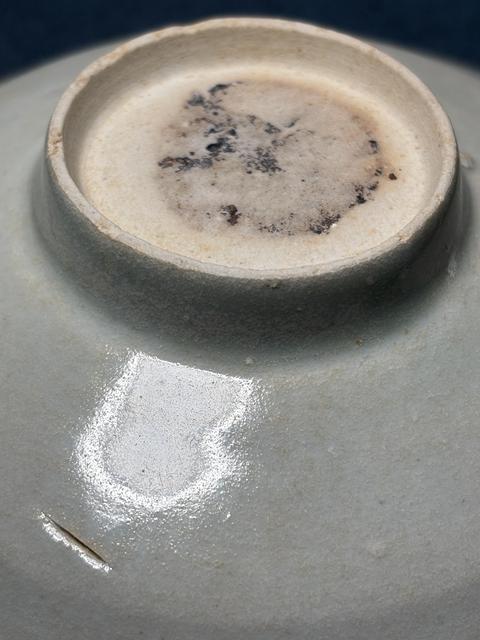 古玩陶瓷湖田窯青白釉刻花葵口盤拍賣，當前價格6666元