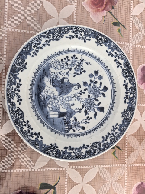 古玩陶瓷仕女嬰戲紋青花盤真品鑒賞圖