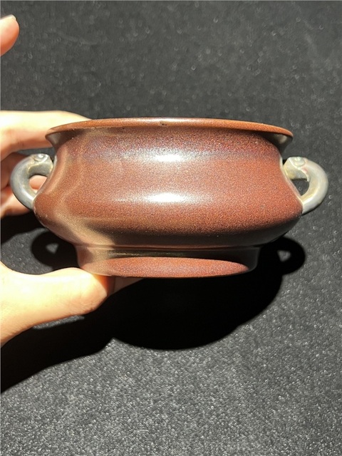 古玩陶瓷紫金釉雙耳爐真品鑒賞圖